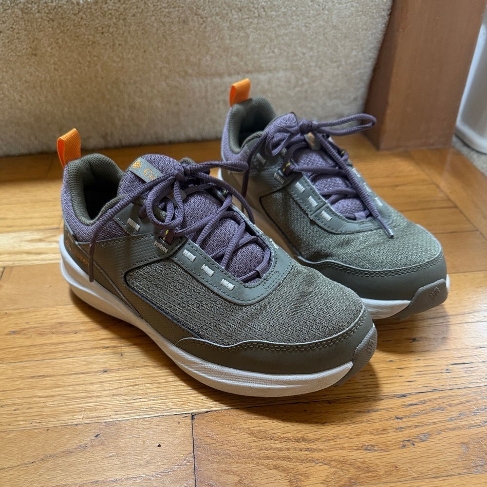Columbia Casual Olive & Purple Lace-Up Sneakers USA 3/EUR 34